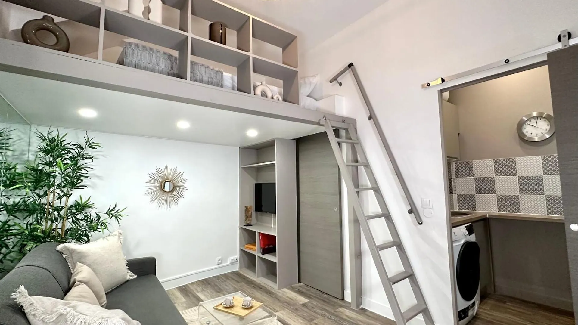 Daire Stylish Studio Steps From Le Marais *
