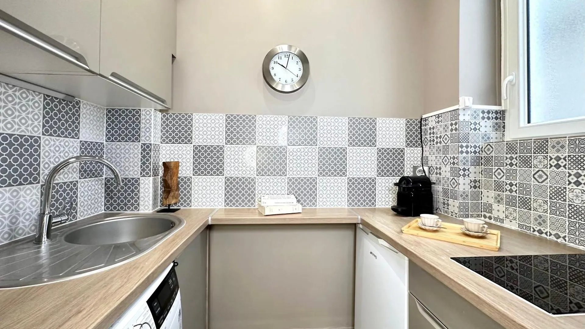 Daire Stylish Studio Steps From Le Marais *